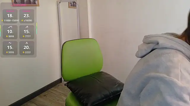 Snapshot of PaulaSantanaOf chatting on February 21, 2026, 5:26 pm PaulaSantanaOf online show from February 21, 2026, 5:26 pm