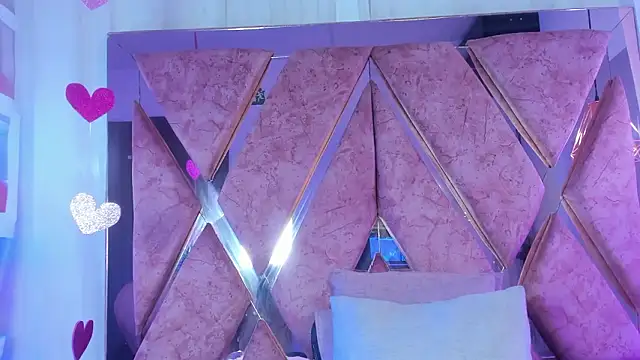 shantal cooper  online show from March 6, 2026, 7:09 pm