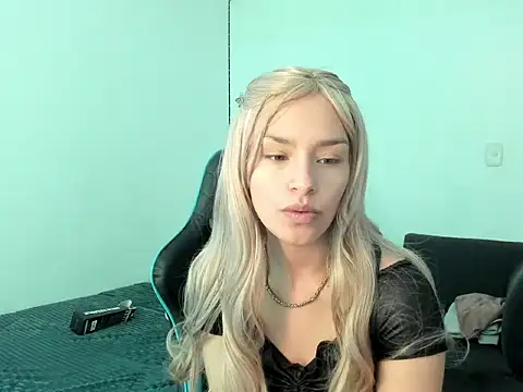 Megan Blue  online show from February 17, 2026, 4:26 pm