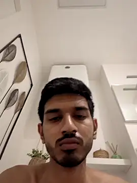 shollow1015 online show from February 7, 2026, 7:49 am