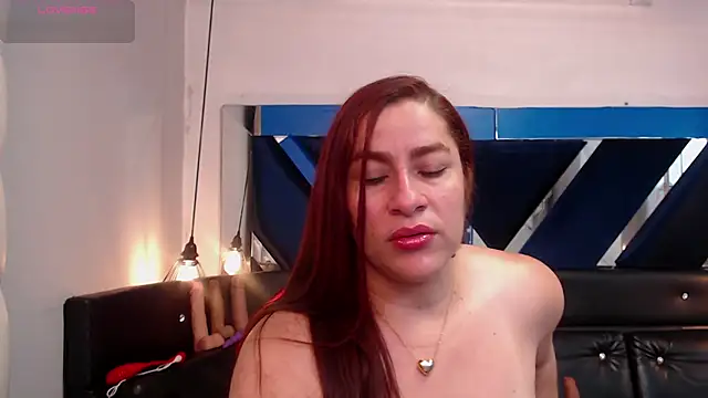 Snapshot of Alison-mar chatting on June 22, 2026, 7:44 pm Alison-mar online show from June 22, 2026, 7:44 pm