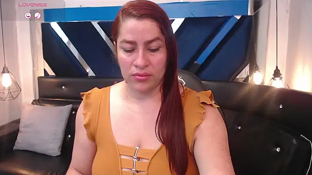 Snapshot of Alison-mar chatting on June 9, 2026, 7:26 pm Alison-mar online show from June 9, 2026, 7:26 pm