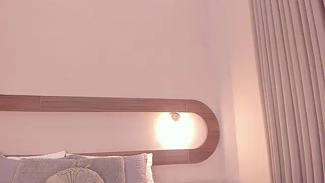 Snapshot of Violeta_sum chatting on May 29, 2026, 12:22 pm Violeta sum online show from May 29, 2026, 12:22 pm