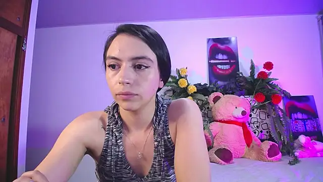 lika little0 online show from March 13, 2026, 11:43 pm