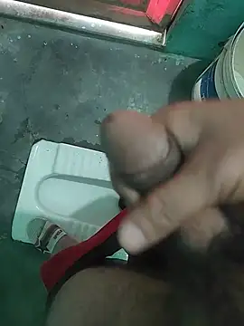 suck my tit online show from June 13, 2026, 4:10 am