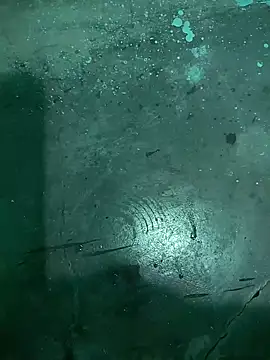 suck my tit online show from February 7, 2026, 4:09 am