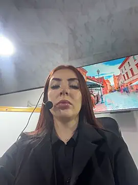 Snapshot of Sweet_bellaa_ chatting on May 1, 2026, 3:44 am Sweet bellaa online show from May 1, 2026, 3:44 am