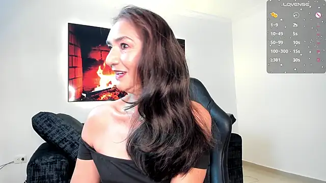 Snapshot of Emma_Mendozaa chatting on July 17, 2026, 11:29 am Emma Mendozaa online show from July 17, 2026, 11:29 am