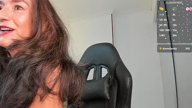 Snapshot of Emma_Mendozaa chatting on August 4, 2026, 11:37 am Emma Mendozaa online show from August 4, 2026, 11:37 am