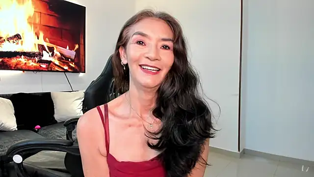 Snapshot of Emma_Mendozaa chatting on June 25, 2026, 11:37 am Emma Mendozaa online show from June 25, 2026, 11:37 am