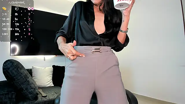 Snapshot of Emma_Mendozaa chatting on June 30, 2026, 11:32 am Emma Mendozaa online show from June 30, 2026, 11:32 am