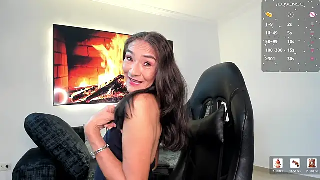 Snapshot of Emma_Mendozaa chatting on July 7, 2026, 11:36 am Emma Mendozaa online show from July 7, 2026, 11:36 am