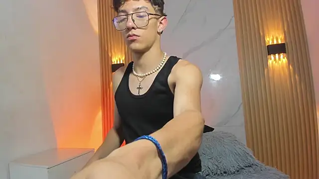 Christopher Hunter online show from March 25, 2026, 3:50 am