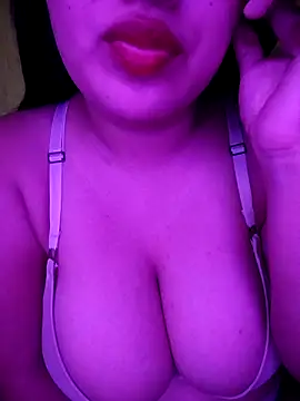 soylula884 online show from March 13, 2026, 4:28 am