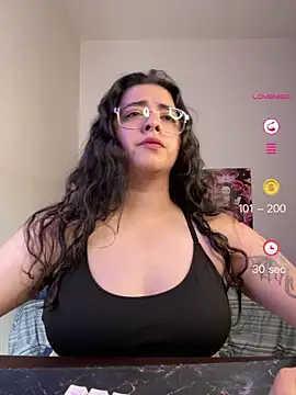 Snapshot of Ales_Kitten_Live chatting on May 20, 2026, 9:45 pm Ales Kitten Live online show from May 20, 2026, 9:45 pm