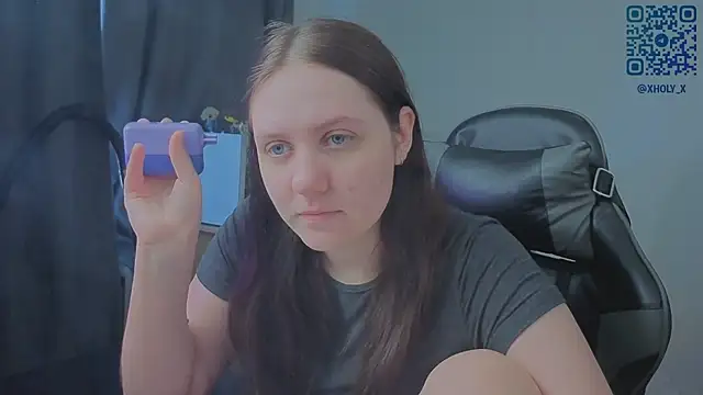 Snapshot of Holy_Kveta chatting on August 5, 2026, 2:27 am Holy Kveta online show from August 5, 2026, 2:27 am