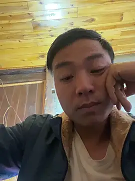 huyenbaby11 online show from February 3, 2026, 10:09 am