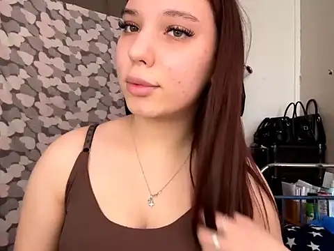 Mia Brurherts online show from February 5, 2026, 10:11 am