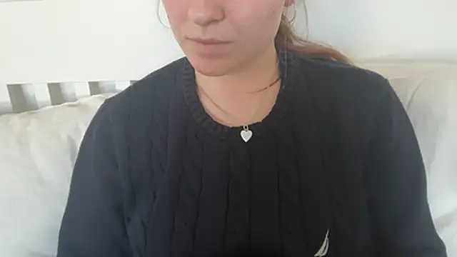 Snapshot of Lucyschickt chatting on April 21, 2026, 3:07 pm Lucyschickt online show from April 21, 2026, 3:07 pm