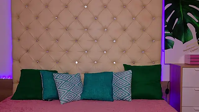 Snapshot of AwaMax chatting on March 12, 2026, 5:55 am AwaMax online show from March 12, 2026, 5:55 am