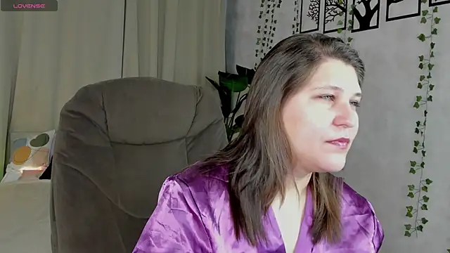 Snapshot of helenahoff chatting on March 10, 2026, 3:54 am helenahoff online show from March 10, 2026, 3:54 am