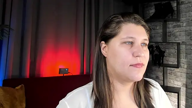 Snapshot of helenahoff chatting on March 4, 2026, 4:42 am helenahoff online show from March 4, 2026, 4:42 am