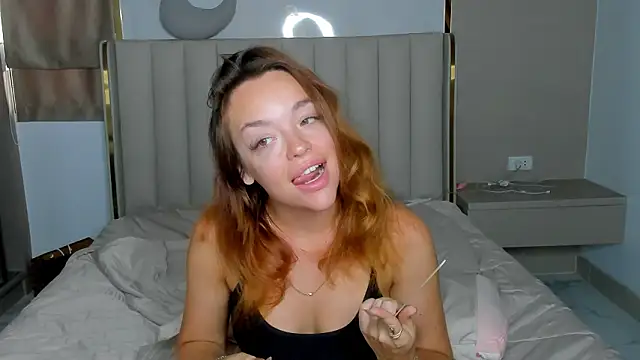 Snapshot of stellaa_quenn chatting on March 13, 2026, 12:15 am stellaa quenn online show from March 13, 2026, 12:15 am