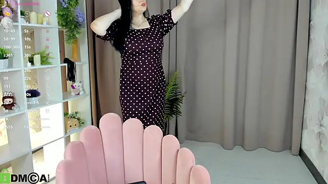 Monika Martinezz online show from March 5, 2026, 4:09 am