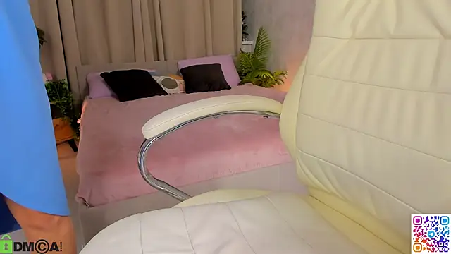 Snapshot of Monika_Martinezz chatting on July 8, 2026, 4:13 am Monika Martinezz online show from July 8, 2026, 4:13 am