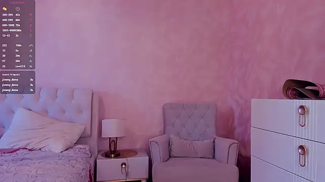 Snapshot of TarynPalek chatting on March 20, 2026, 8:04 am TarynPalek online show from March 20, 2026, 8:04 am