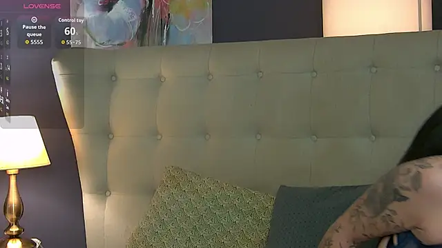 MeganFoxxxie online show from February 3, 2026, 7:35 am