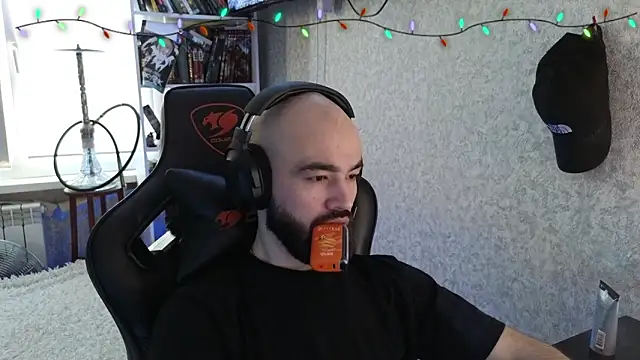  Mostly  online show from February 1, 2026, 11:52 am