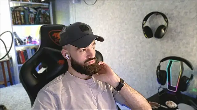  Mostly  online show from March 11, 2026, 5:12 am