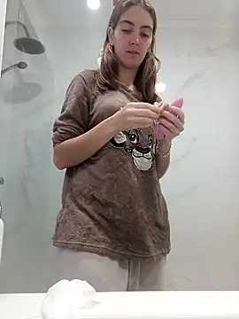 Snapshot of laparejaideal08 chatting on February 5, 2026, 12:34 pm laparejaideal08 online show from February 5, 2026, 12:34 pm