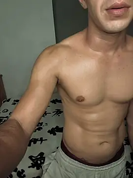 Snapshot of logan-31 chatting on March 14, 2026, 1:33 am logan-31 online show from March 14, 2026, 1:33 am