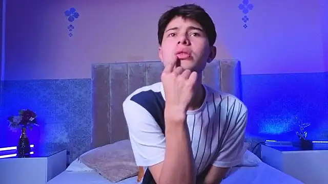 Derek Sinn online show from February 23, 2026, 7:58 pm