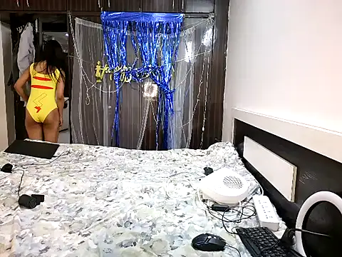 Snapshot of Alina_Teen chatting on March 14, 2026, 8:20 am Alina Teen online show from March 14, 2026, 8:20 am