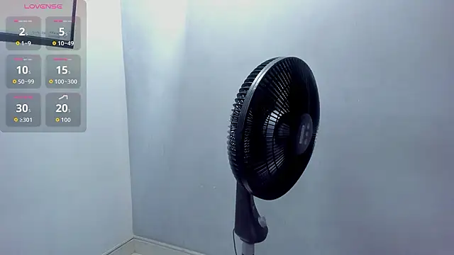 Charlothe 01 online show from February 23, 2026, 9:37 pm