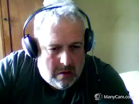swichcassanesi online show from April 19, 2026, 11:55 am