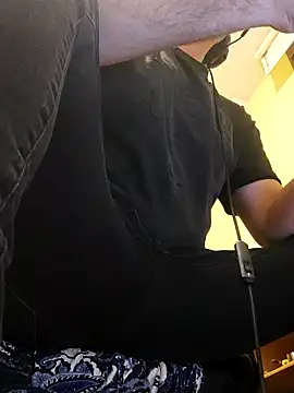 Snapshot of dollar_sub chatting on March 11, 2026, 1:54 am dollar sub online show from March 11, 2026, 1:54 am