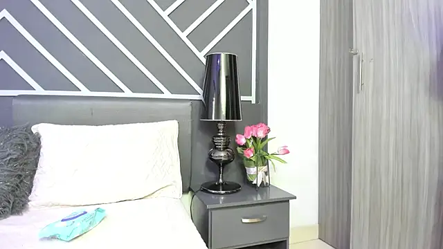 Snapshot of Jessica_Boyer chatting on July 27, 2026, 9:00 pm Jessica Boyer online show from July 27, 2026, 9:00 pm