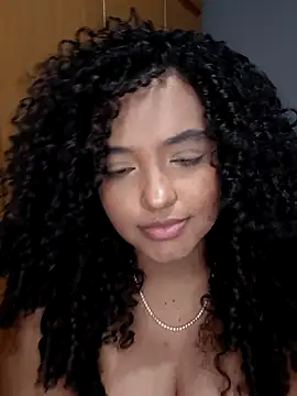 Snapshot of pandinhagamer chatting on February 19, 2026, 12:07 am pandinhagamer online show from February 19, 2026, 12:07 am