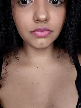 Snapshot of pandinhagamer chatting on March 17, 2026, 1:08 am pandinhagamer online show from March 17, 2026, 1:08 am