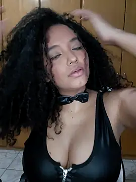 Snapshot of pandinhagamer chatting on March 18, 2026, 1:20 am pandinhagamer online show from March 18, 2026, 1:20 am