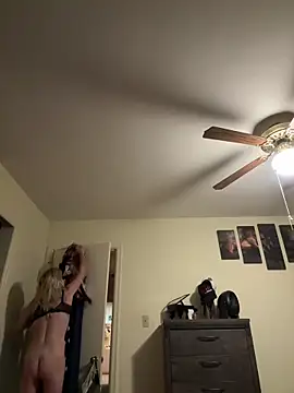 Snapshot of FireAfterDark chatting on March 13, 2026, 11:54 pm FireAfterDark online show from March 13, 2026, 11:54 pm