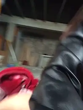 honeyyy110 online show from February 10, 2026, 1:37 am