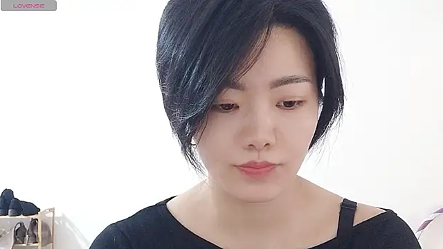 Nikishine online show from April 23, 2026, 2:07 am