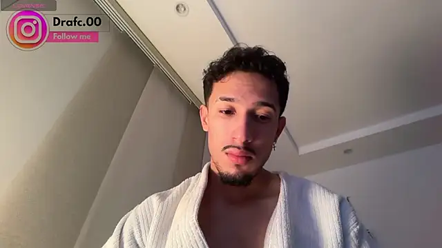 Snapshot of rafael_stone11 chatting on July 4, 2026, 5:25 am rafael stone11 online show from July 4, 2026, 5:25 am