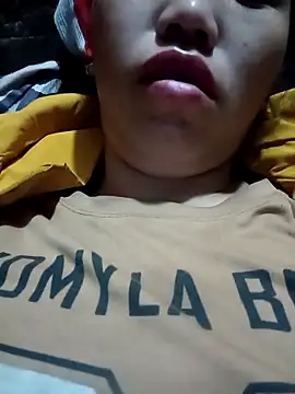 hot-luna- online show from March 12, 2026, 8:46 pm