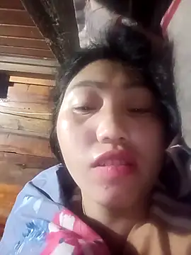 hot-luna- online show from February 12, 2026, 10:42 pm